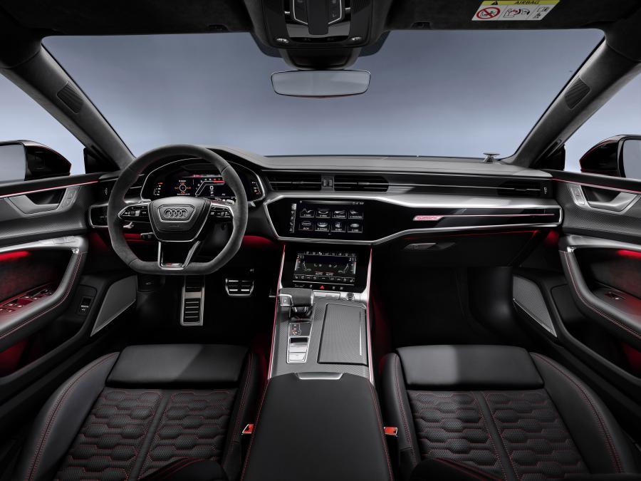 Торпедо Audi RS7 Sportback 2019 года  (WW) (фото 16 из 80)